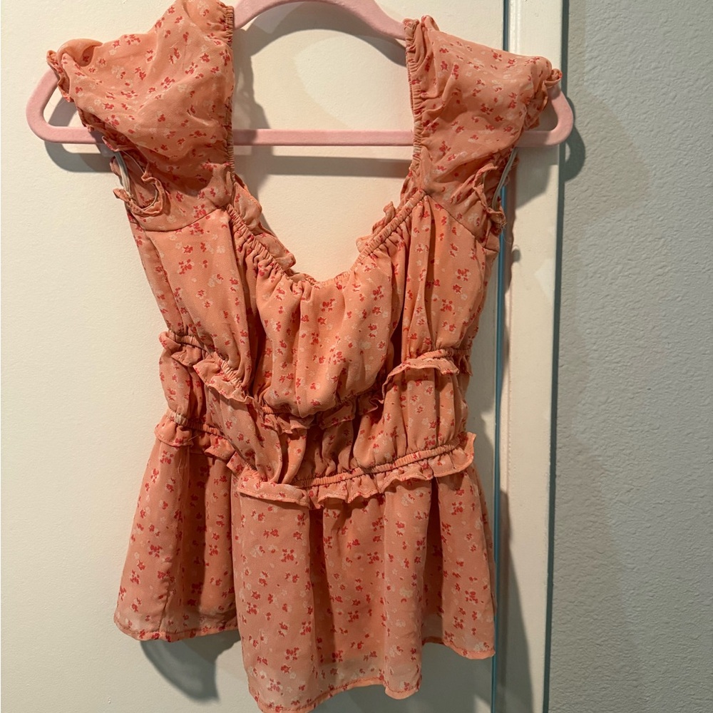 Mi Ami Coral Floral Ruffle Blouse